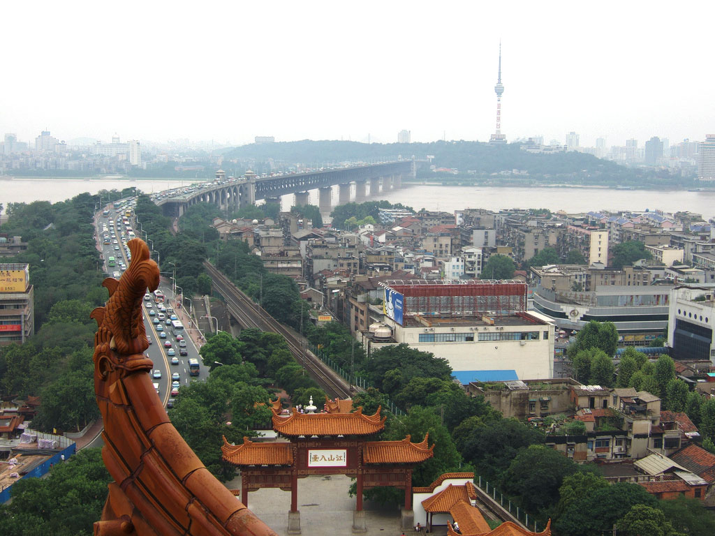 Wuhan_from_YellowCraneTower